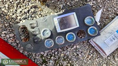 Peterbilt 386 Instrument Panel Cluster