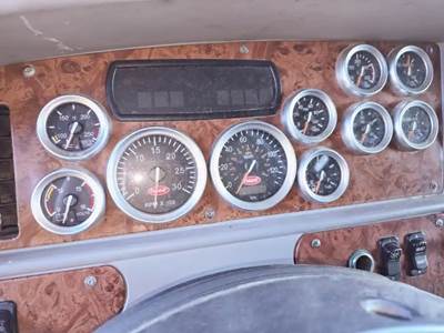 Peterbilt 387 Instrument Panel Cluster
