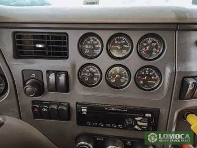 Peterbilt 579 Instrument Panel Cluster
