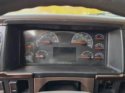 Volvo VNL Instrument Panel Cluster