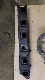 Detroit DD15 Intake Manifold for a 2013 Freightliner Cascadia 125
