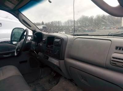 Ford F-550 Interior Part for a 2006 Ford F550