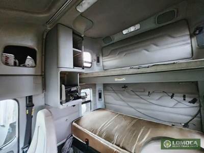 Freightliner Columbia 120 Interior Part