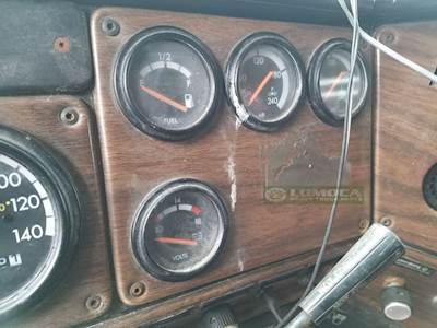 Freightliner FLD120 Interior Part
