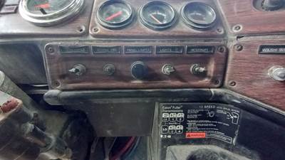 Freightliner FLD120 Interior Part