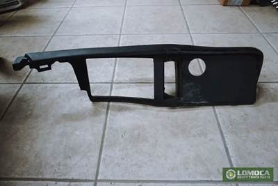 International LT625 Interior Part