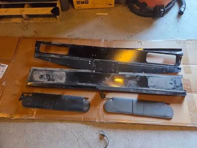 2004 Kenworth T800 Overhead Console