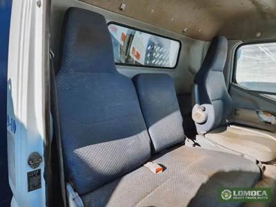 Mitsubishi FE85D Interior Part