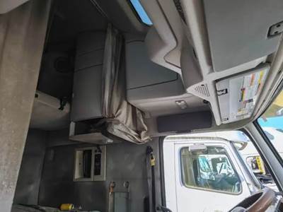 Volvo VNL Interior Part
