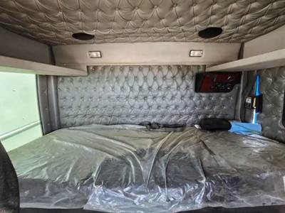 Western Star 4900FA Interior Part for a 2014 Western Star 4900 FA