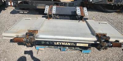 Freightliner Cascadia 113 Liftgate