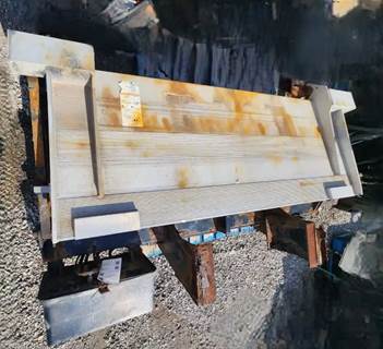 Freightliner M2 106 Liftgate