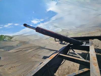 Hydraulic Hoist For End Dump Trailer For Sale, Used. Condition: Core.  Call For