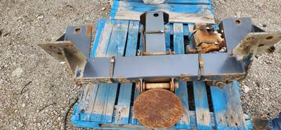 Kenworth T800 Front Stabilizer For  Manitex 40 Ton Crane  With Hydraulic Tank