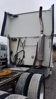 Cummins ISX Muffler for a 2007 International 9400I