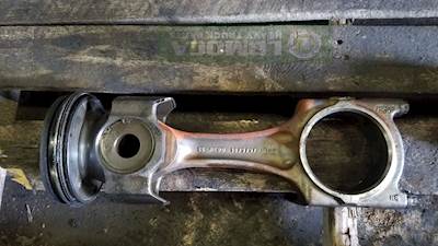 Cummins ISX Piston / Rod for a 2007 Volvo VNL