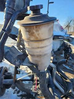 Ford F-750 Power Steering Reservoir