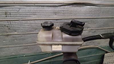 Freightliner Cascadia 125 Power Steering Reservoir