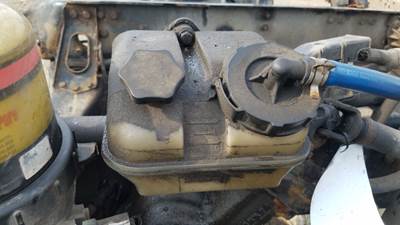 Freightliner Cascadia 125 Power Steering Reservoir