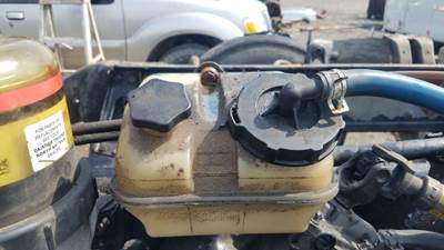 Freightliner Cascadia 125 Power Steering Reservoir