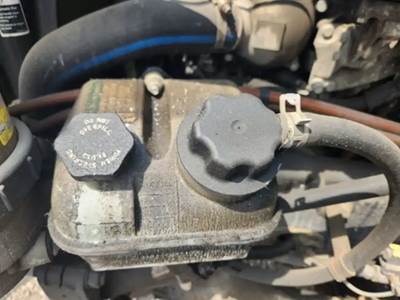 Freightliner Cascadia 126 Power Steering Reservoir