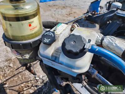 Freightliner Cascadia Power Steering Reservoir for a 2018 Freightliner Cascadia 123