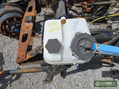 Freightliner Columbia 120 Power Steering Reservoir