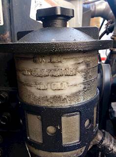 International 9200i Power Steering Reservoir