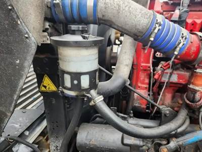 International 9400i Power Steering Reservoir