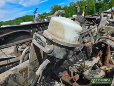 Kenworth T880 Power Steering Reservoir