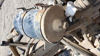 Mack Granite GU813 Power Steering Reservoir for a 2015 Mack GU813