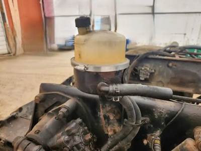 Peterbilt 379 Power Steering Reservoir