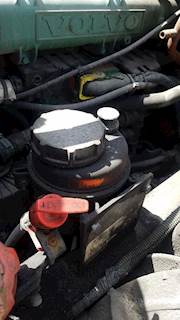 Volvo VNL Power Steering Reservoir