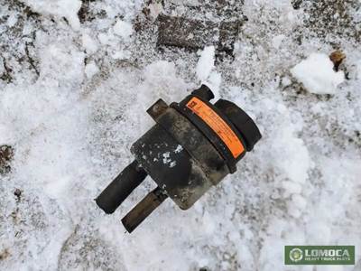 Volvo VNL Power Steering Reservoir