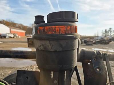 Volvo VNL Power Steering Reservoir