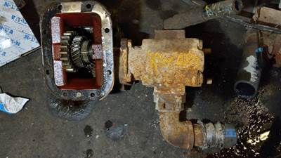 Muncie PTO for a 2005 Kenworth T800