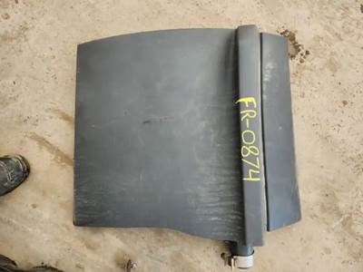 Freightliner Cascadia 126 Quarter Fender