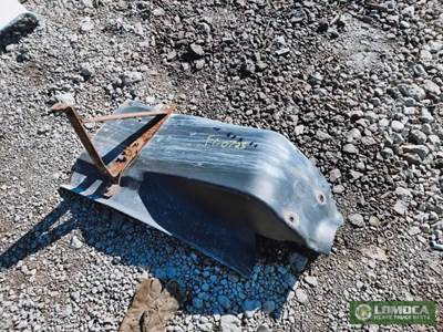 Freightliner Coronado 122 SD Quarter Fender for a 2014 Freightliner 122SD