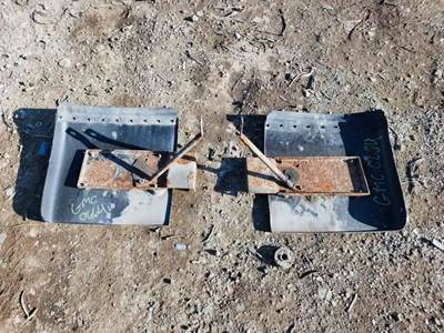 GMC T7500 Quarter Fender