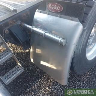 Peterbilt 389 Quarter Fender
