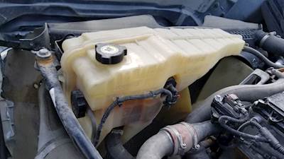 Freightliner Cascadia 125 Radiator Overflow Bottle / Surge Tank