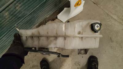 Freightliner Cascadia 125 Radiator Overflow Bottle / Surge Tank