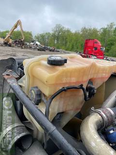 Freightliner Cascadia 125 Radiator Overflow Bottle / Surge Tank