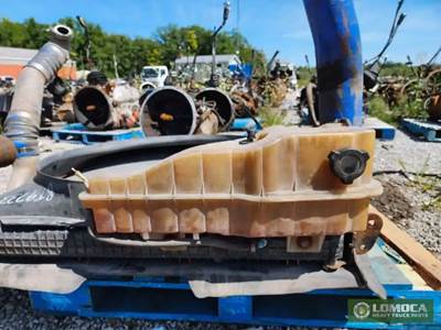 Freightliner Cascadia 125 Radiator Overflow Bottle / Surge Tank