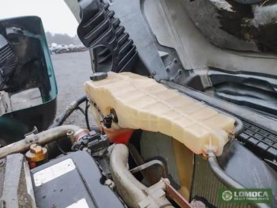 Freightliner Cascadia 125 Radiator Overflow Bottle / Surge Tank