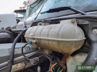 Freightliner Columbia 120 Radiator Overflow Bottle / Surge Tank