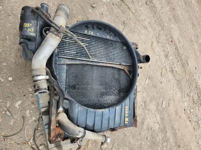 International 4300 Radiator Overflow Bottle / Surge Tank