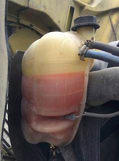 International 4400 Radiator Overflow Bottle / Surge Tank