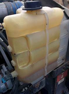 International 9200i Radiator Overflow Bottle / Surge Tank