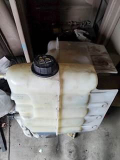 International 9900i Radiator Overflow Bottle / Surge Tank
